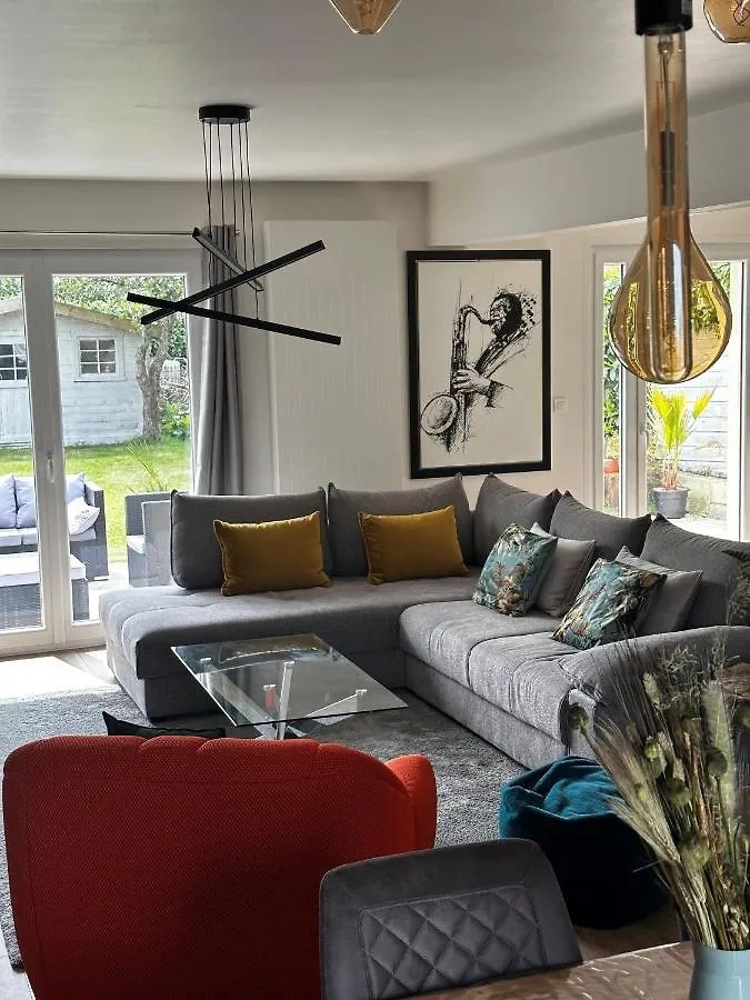 Villa Les Temps Heureux Exclusivement Familles à Quimper 0*,